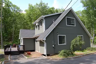 150 Lookout Dr, Lords Valley, PA 18428 - Photo 3