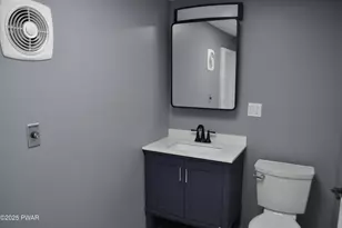 25 Lizzy Ln, Waymart, PA 18472 - Photo 7