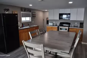 25 Lizzy Ln, Waymart, PA 18472 - Photo 31