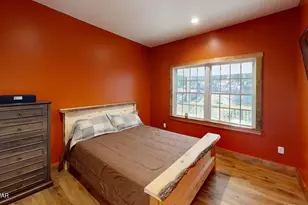 102 Pawnee Rd, Shohola, PA 18458 - Photo 13