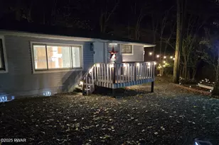 118 Tulip St, Dingmans Ferry, PA 18328 - Photo 25