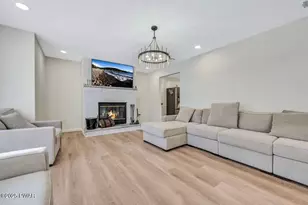 204 Lincoln Dr, Lords Valley, PA 18428 - Photo 11