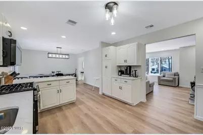 204 Lincoln Drive, Lords Valley, PA 18428 - Photo 13