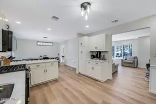 204 Lincoln Dr, Lords Valley, PA 18428 - Photo 13