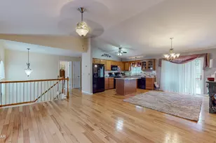 135 N Forrest Dr, Milford, PA 18337 - Photo 3