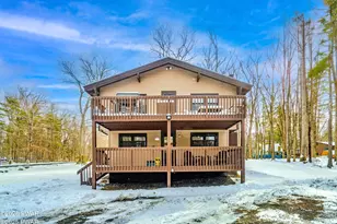 120 Yvonne Ln, Dingmans Ferry, PA 18328 - Photo 1