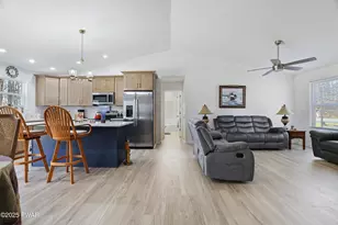 19 Tarot Ct, Lake Ariel, PA 18436 - Photo 5