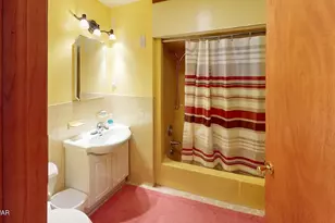 153 Mountain Lake Dr, Dingmans Ferry, PA 18328 - Photo 17