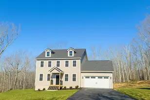 160 Tan Oak Dr, Milford, PA 18337 - Photo 1