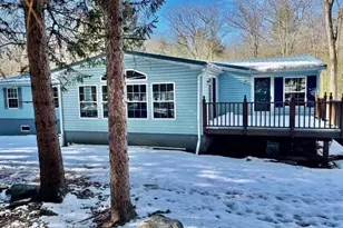 8 Hutchinson Ct, Hawley, PA 18428 - Photo 1