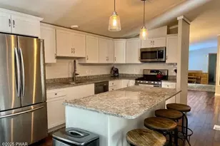 8 Hutchinson Ct, Hawley, PA 18428 - Photo 5