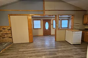 132 Crocus Ln, Milford, PA 18337 - Photo 11