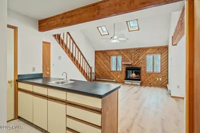 270 Oakenshield Drive, Tamiment, PA 18371 - Photo 7