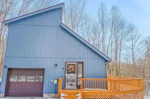 543 Lakeview Dr E, Lake Ariel, PA 18436 - Photo 3