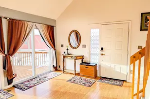 543 Lakeview Dr E, Lake Ariel, PA 18436 - Photo 9