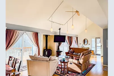 543 Lakeview Dr. E, Lake Ariel, PA 18436 - Photo 19