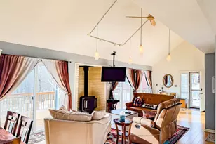 543 Lakeview Dr E, Lake Ariel, PA 18436 - Photo 19