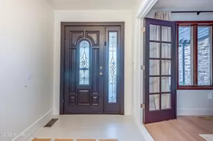 121 Red Coat Ln, Hanover Township, PA 18706 - Photo 7