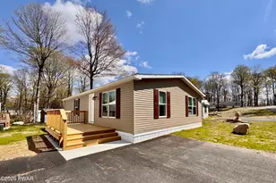 120 Middle Rd, Greentown, PA 18426 - Photo 1