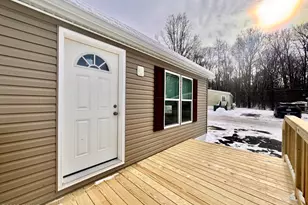 120 Middle Rd, Greentown, PA 18426 - Photo 5