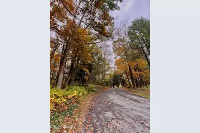 120 Middle Road, Greentown, PA 18426 - Photo 33