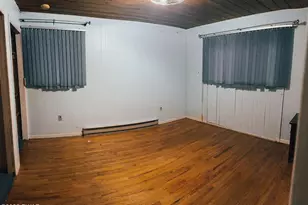 100 Lincoln Dr, Lords Valley, PA 18428 - Photo 13