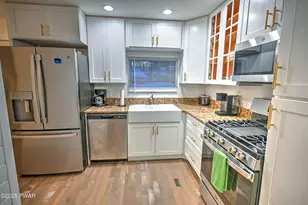 413 Sunset Forest Dr, Hawley, PA 18428 - Photo 7