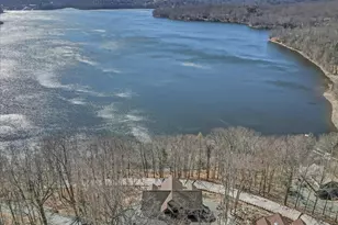 1088 Lakeshore Dr, Lake Ariel, PA 18436 - Photo 5