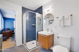 125 Achill Ln, Dingmans Ferry, PA 18328 - Photo 45