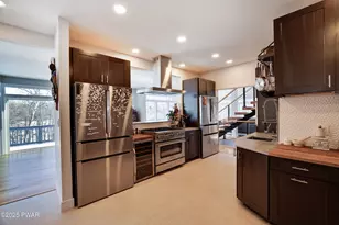 125 Achill Ln, Dingmans Ferry, PA 18328 - Photo 27