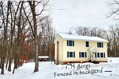 113 Spruce Court, Hawley, PA 18428 - Photo 1