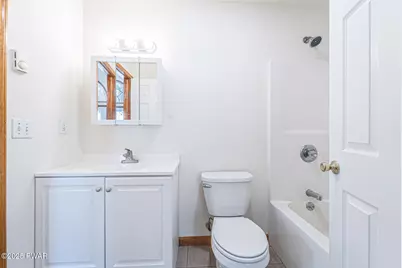 133 Brownstone Drive, Milford, PA 18337 - Photo 9