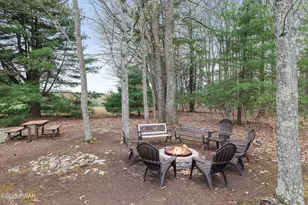 110 St Andrews Dr, Greentown, PA 18426 - Photo 3