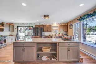 132 N Lk Shr Dr, Dingmans Ferry, PA 18328 - Photo 11