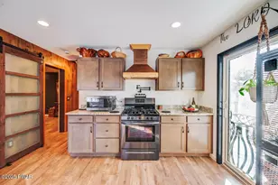 132 N Lk Shr Dr, Dingmans Ferry, PA 18328 - Photo 15