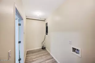 578 Lakeview Dr E, Lake Ariel, PA 18436 - Photo 71