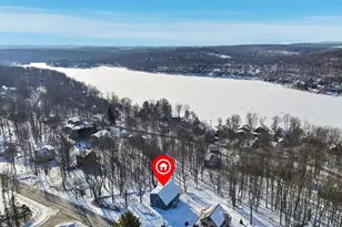 578 Lakeview Dr E, Lake Ariel, PA 18436 - Photo 3