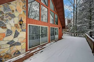 529 Lakeview Dr E, Lake Ariel, PA 18436 - Photo 3