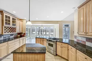 802 Niblick Ct, Lords Valley, PA 18428 - Photo 23