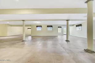 802 Niblick Ct, Lords Valley, PA 18428 - Photo 71