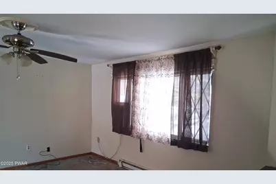 218 Mohican Road, Canadensis, PA 18325 - Photo 9