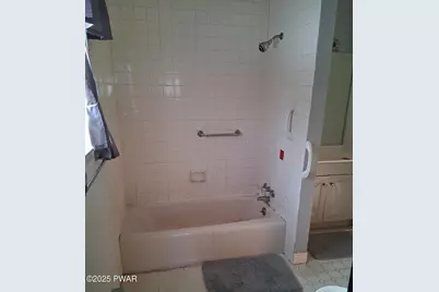 218 Mohican Road, Canadensis, PA 18325 - Photo 15