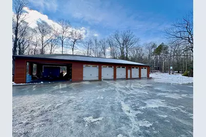 424 Pa-390, Tafton, PA 18464 - Photo 3