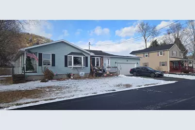 803 Avenue K, Matamoras, PA 18336 - Photo 1