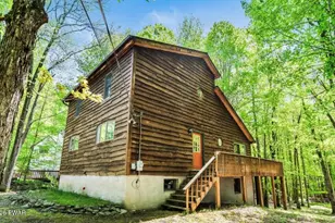 10 Sandy Ct, Lake Ariel, PA 18436 - Photo 1