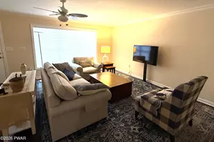 46 Tennis Club Cir, Lakeville, PA 18438 - Photo 17