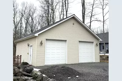 46 Tennis Club Circle, Lakeville, PA 18438 - Photo 3