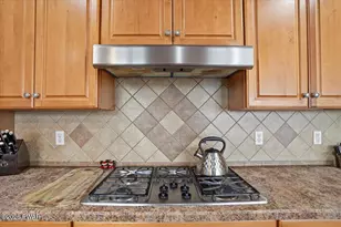 111 Highland Ln, Hawley, PA 18428 - Photo 25