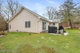 35 Perkins Pond Rd, Beach Lake, PA 18405 - Photo 7