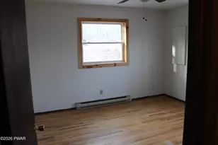 134 Hillside Dr, Dingmans Ferry, PA 18328 - Photo 9